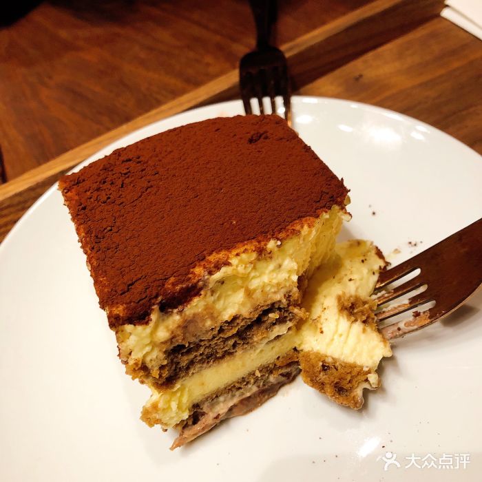 星巴克臻选烘焙工坊提拉米苏蛋糕图片 - 第1张