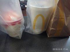 -麦当劳(红旗路店)