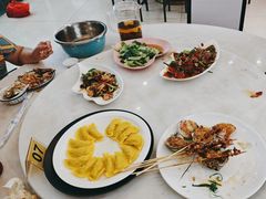 -覃记海鲜美食餐厅