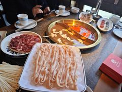 -小天鹅火锅·一线江景洪鼎旗舰店(洪崖洞店)