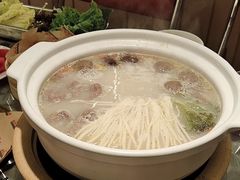 -洪氏嗨捞·猪肚鸡火锅(阳光天地店)