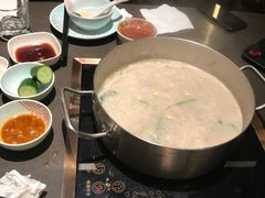 -捞王锅物料理(上海世茂广场店)