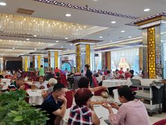 大堂-天鲜阁·海鲜粤菜·33年老字号(石槎白云站店)
