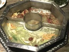 -佬土鹅肠火锅(解放路店)