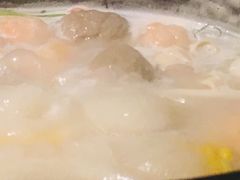 -三人行骨头王火锅(长寿店)