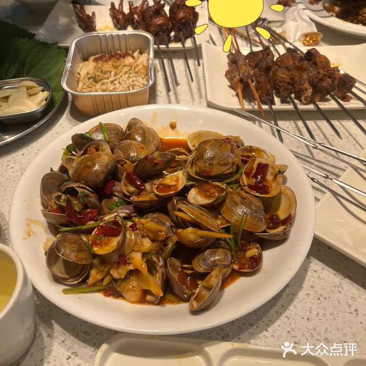 两个人没吃了 才花了不到两百块！