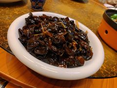 葱烧木耳-老江南春·中国龙菜(衡山路店)