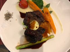 碳烤菲力牛排配土豆泥及红酒汁-WOLFGANG PUCK KITCHEN & BAR(迪士尼小镇店)