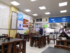 大堂-胡家包子·清真(大众巷店)