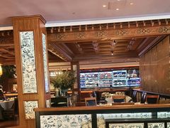 -八府香鸭·啫啫煲(华山路店)