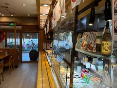 面包甜点陈列柜-虹梅食堂·爱蝦乃家