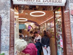 -Gelateria Dondoli