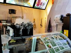 -津椰本·海南正宗椰奶清补凉(店一店)