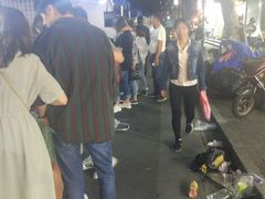 -吴山路夜市