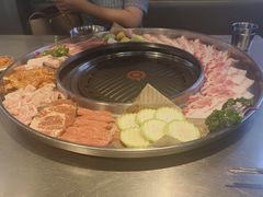 -哈哈碳都·牛肋条无限自助烤肉(台江万达店)