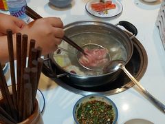 -罗二娘·鲜切牛自助火锅(罗湖东门步行街店)