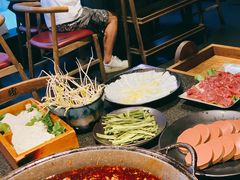 -渝涯重庆豆花老火锅(中赢国际店)