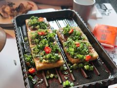-鸣记脆皮烤鱼·海鲜烤鱼(三八广场店)