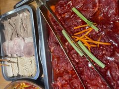 -洱火云南酸菜牛肉火锅(石景山当代商城店)