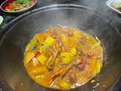 -鱼窝棚柴火铁锅炖(富山屯店)