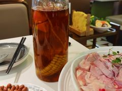 -洪氏嗨捞·广东猪肚鸡·椰子鸡火锅(西咸万象城店)