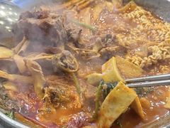 -喇喇排骨火锅·传统韩式脊骨汤(望京西园总店)