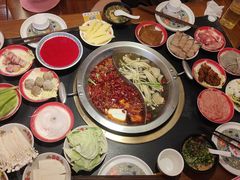 -沸炉重庆老火锅(军事博物馆店)
