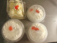 -红宝石·鲜奶小方·海派西点房(长阳店)