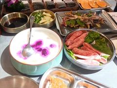 -围炉肉舍•炭烤活鳗•丹东海鲜烤肉(步行街店)