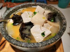 -荷塘秋月·本帮江浙菜(国权路店)