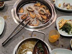 -金滏山烤肉·海鲜·火锅自助餐厅(襄阳万达店)