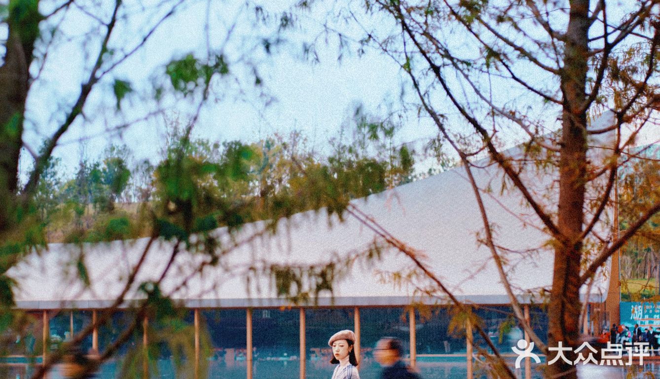 成都首家水下图书馆‼️避开人群的必打卡机位