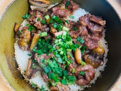 黄鳝牛肉窝蛋双拼-红星光发煲仔饭(文海店)