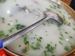 -美顺香食府鱼头老店(雪野湖店)