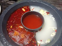 鸳鸯锅底-守艺人老火锅