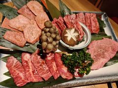 -炼火烤肉店