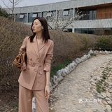 OOTD | 这个春天一定要拥有的烟雾粉西装
