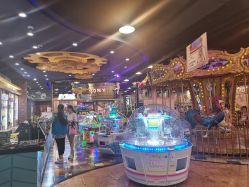 点击看大图 -卡通尼乐园(五彩世界店)
