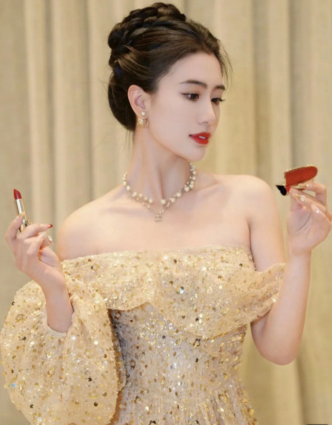 年会妆的高盘发