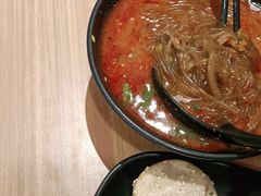 -小杨生煎(金山百联购物中心3楼店)