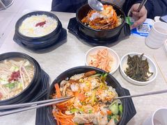 -拌来拌去石鍋拌飯(文鼎店)