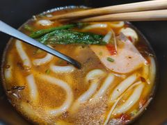 砂锅土豆粉-猪脑壳凉面(武陵源店)