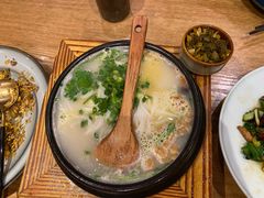 -麦麦山云南菜(复地活力城店)