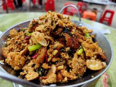 -丹水桥地锅鱼·翘嘴鲌·地方特色全鱼宴(丹江口大坝店)
