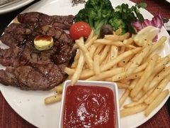-WOLFGANG PUCK KITCHEN & BAR(迪士尼小镇店)