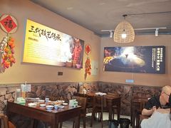 -谢老五跷脚牛肉·非遗传承店