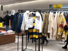 -URBAN REVIVO(大信新都汇店)