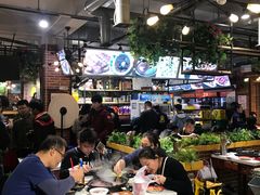 大堂-钢管厂歆瑞源油卤串串香(春熙路太古里店)