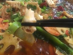 荤冒菜-廖老妈蹄花(中海国际店)