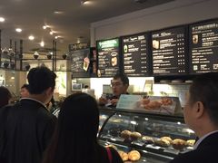 -星巴克(港汇1号办公楼店)